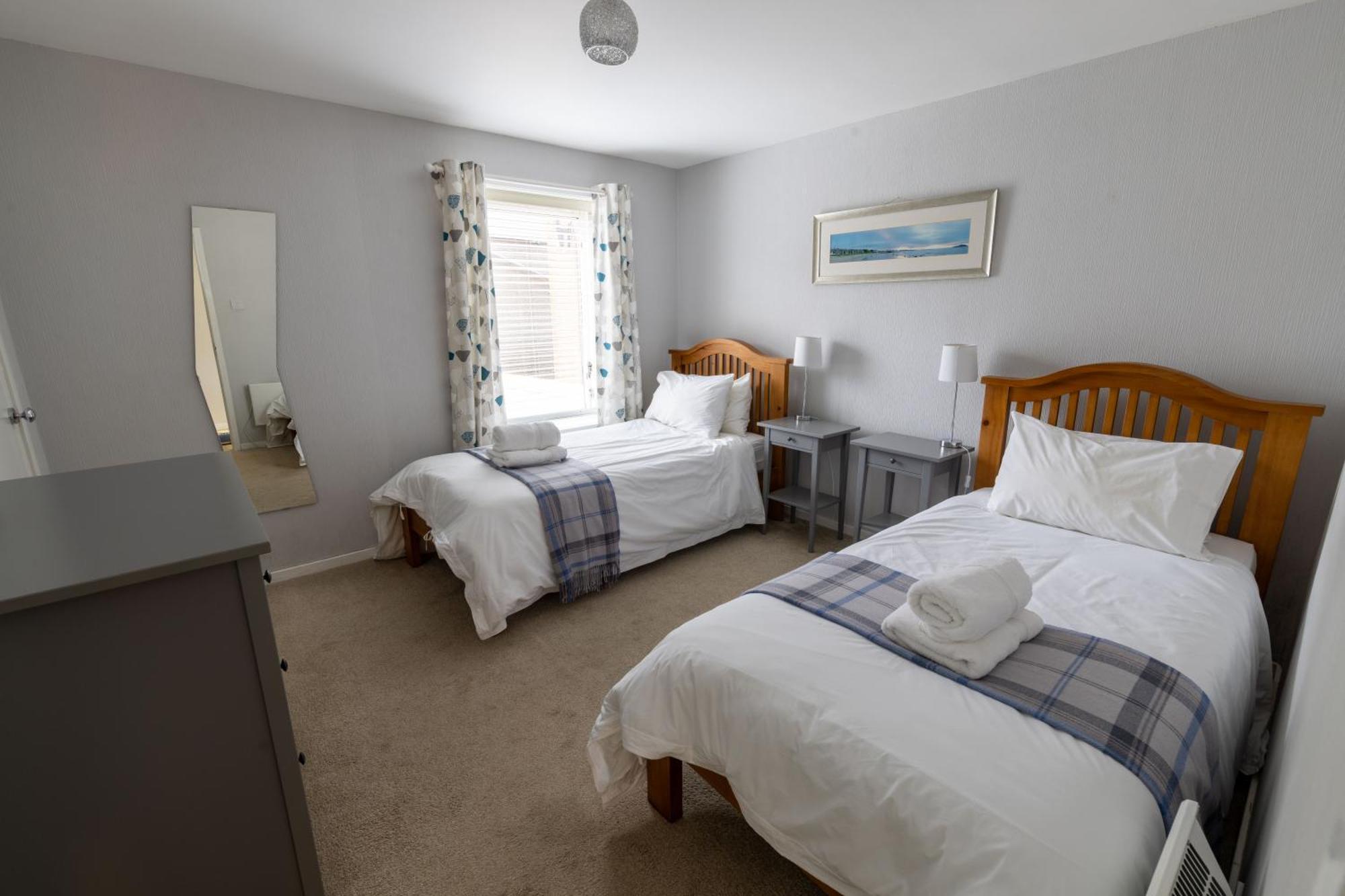 Stouts Court Apartment Леруик Екстериор снимка