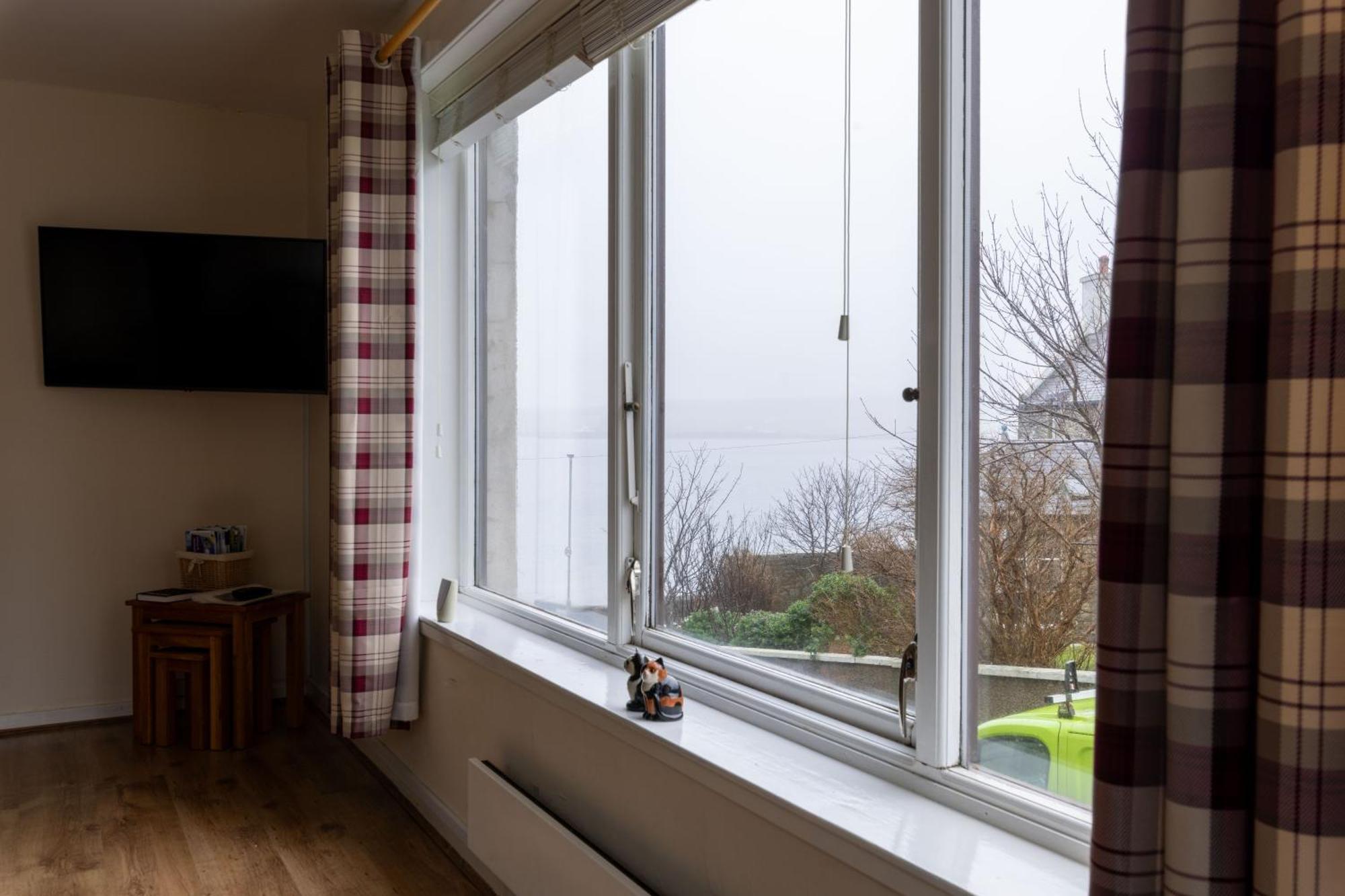 Stouts Court Apartment Леруик Екстериор снимка