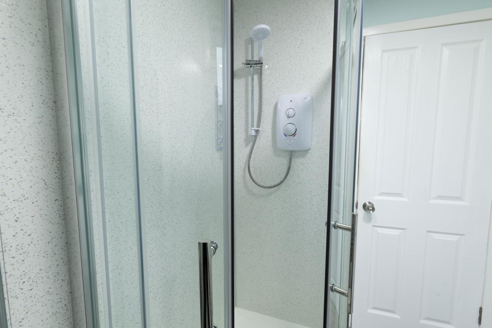 Stouts Court Apartment Леруик Екстериор снимка